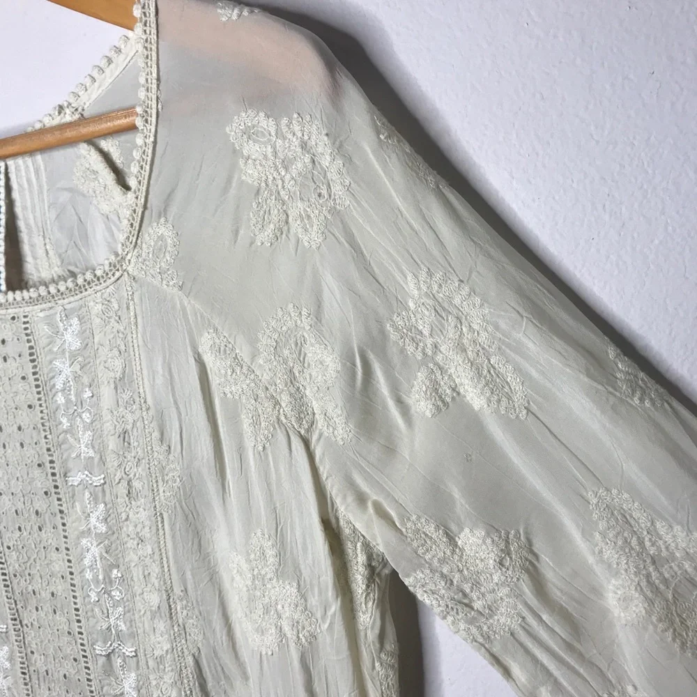 Johnny Was rayon embroidered crochet tunic - Picture 6 of 16